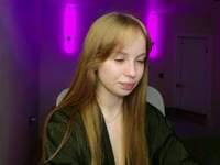 Natural ginger, soft curves, and a gaze that can pin you in place ;)
Come say hi. Tell me your name, what you’re into, and whether you’re ready to orbit me or just watch from a safe distance