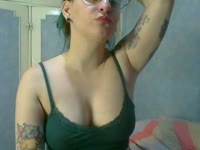 Petite Latina but powerful | 1.50m of pure temptation | Size 35 feet made to be worshipped | Soft Domme with a wicked side