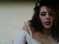 Hai ik ben Yusra 18 jaar en van Marokkaanse afkomst. Ik maak in mijn dagelijkse leven 18+  content en ervaar daar heel veel plezier in. Ik ben een vollere dame met grote borsten een dikke kont een klein buikje lief gezichtje en een bos vol krullen boven en beneden.ik doe aan augyo, foot, BDSM, SM, GFE, dominantie, onderdanigheid,en Golden shower fetisj. Naast fetisj doe ik ook aan twerken, boobie shows en samen spelen.