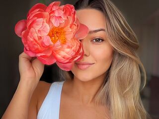 nude webcam girl ElsaLove
