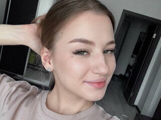 naked camgirl gallery MonaVilonny