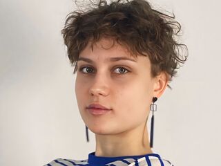 webcamgirl sexchat TheolaTunison