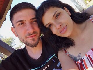 naked couple with webcam VanessaAndScott