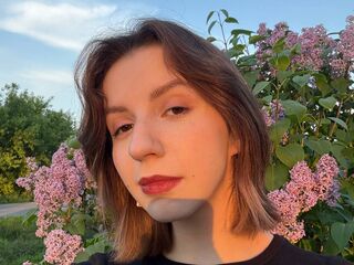 cam girl chatroom AmaliaHoffmann