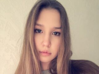 free live cam chat AvaKriek
