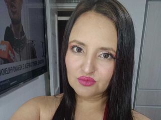 naughty camgirl masturbating with vibrator BelenRose