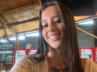 strip show BellaLeroi