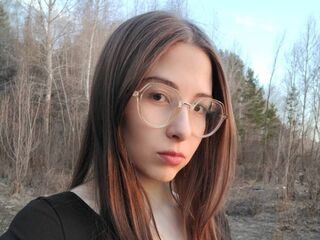 camslut showing tits CameronMugica