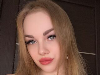 shower live cam CamillaDerrick