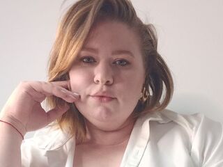 striptease cam ChloeThru