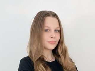 cybersex chat room ChristianeSivie