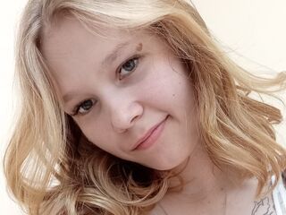 naked camgirl DainePostema
