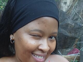 naughty chatroom DoraPhillips