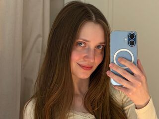 fingering girl cam EmmaSagge