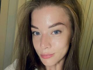 naughty camgirl fingering pussy FrancineMessman