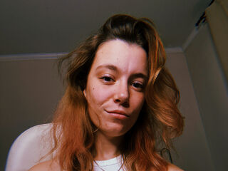 camgirl playing with dildo JosephinaHaswell