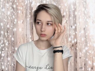 live striptease LinetteHackworth