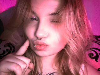 live chatroom LucileSharples