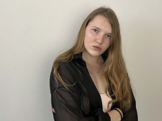 webcam girl MadalineMosman