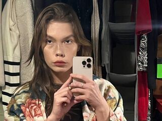 webcamgirl chat room RubyRedkis