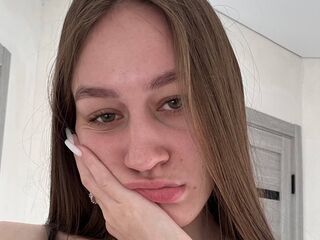 nude camgirl photo VeraScott