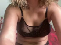 Olá, pode me chamar de Nara. Sou a típica brasileira com curvas. Venha se perder no meu corpo, cintura fina e bumbum grande. Ligue para mim para um encontro privado que você com certeza não vai esquecer!