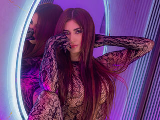 girl showing tits AndreaKalo