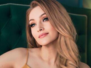 naughty cam girl masturbating with dildo AniClark