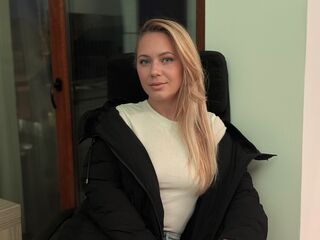 naked cam girl photo AnyaLior