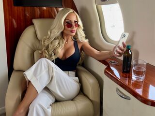 live chatroom CharlotteMavis