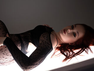 chatroom webcam NikaMoyre