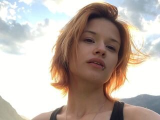 nude camgirl photo NishaRayo