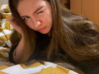 camslut showing pussy KiraRustle