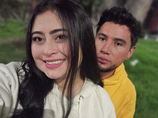 couple cam sex AbrilyMayo