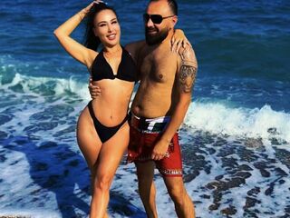 naked cam couple masturbating with vibrator TonyAndJani
