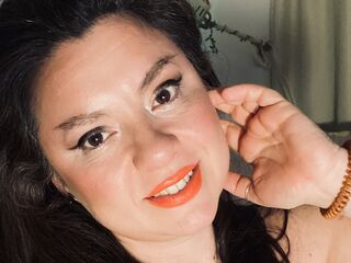 golden shower webcam EllaWoodstock