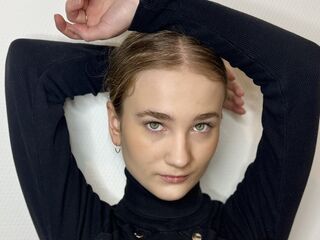 naughty camgirl masturbating with dildo AdamMcghin