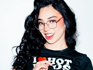 fingering cam girl AlanaColin