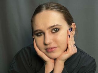 girl fingering bald pussy AlanaHowlett