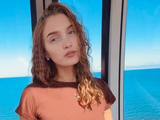 girl cam AlbinaFichtner