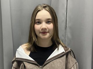 webcam babe AliseGlow