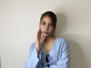 adult live web cam AlishiaCowlin