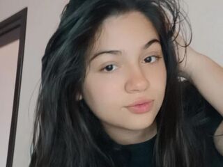 camgirl shaving pussy AlisseKim