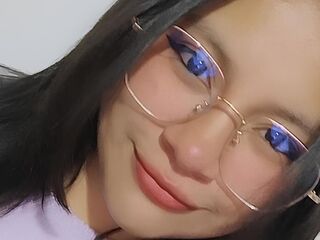 topless cam girl AllisonSmithe