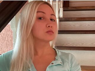 naked webcam girl photo AmaiaJohnstone