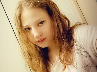 camslut video AmandaMini