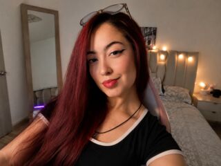 naked camgirl photo AmaraFerrert