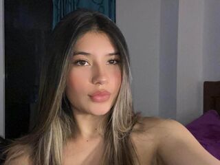 naked camgirl AmberCaos
