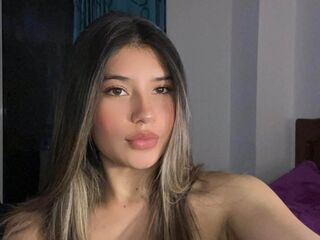 camwhore fingering shaved pussy AmberDennis