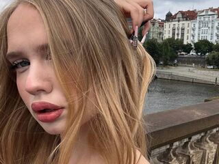 masturbating webcam girl AmberWindow